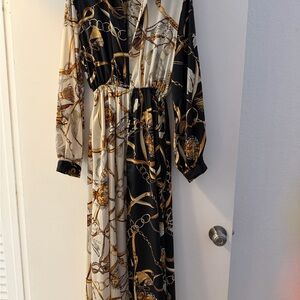 Chic Chain Print Long Sleeve Dress